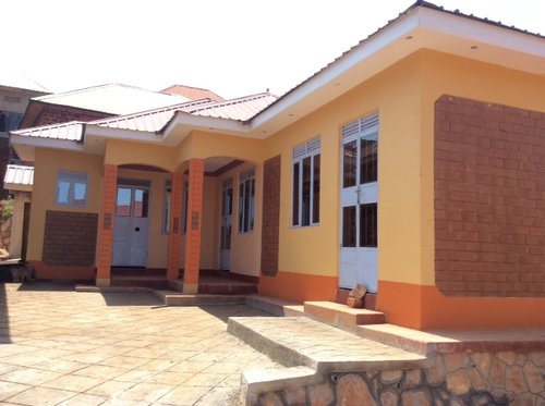 A House for Alvin and Alvic (House of Hope)